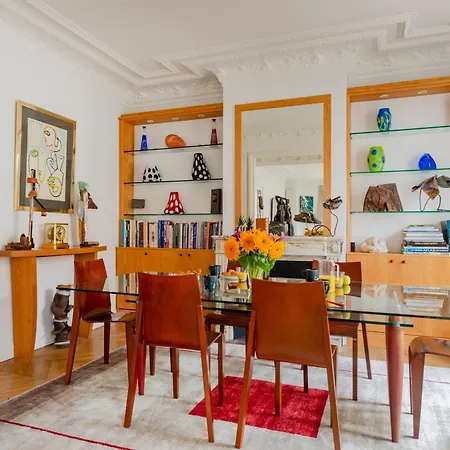 Eugene Design Apartment