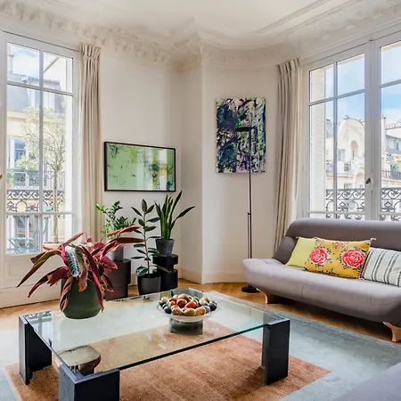 Eugene Design * Paris